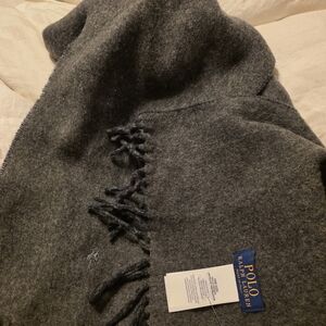 NWT Polo Ralph Lauren Grey Wool Blend Scarf - Made in Italy